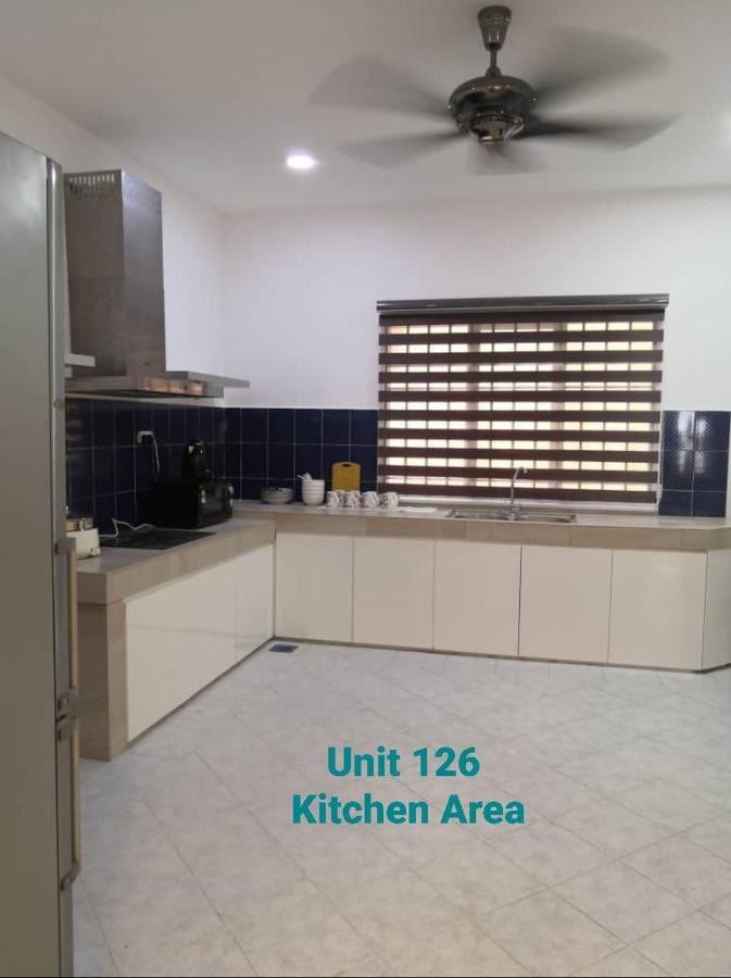 Ipoh Family Villa-Spacious Stay For 21 Or 42Pax Extérieur photo
