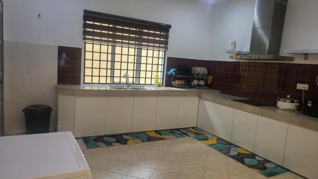 Ipoh Family Villa-Spacious Stay For 21 Or 42Pax Extérieur photo