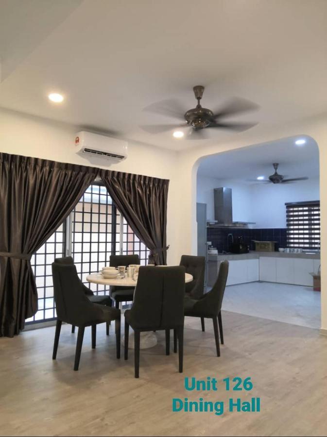 Ipoh Family Villa-Spacious Stay For 21 Or 42Pax Extérieur photo